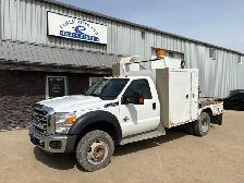 2015 Ford F-550 Reg Cab Service Body 4X4 XLT 6.7L - Clean Title