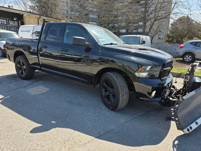 2021 Ram 1500 Classic Express 4x4 Quad Cab 6'4' Box - Photo 5