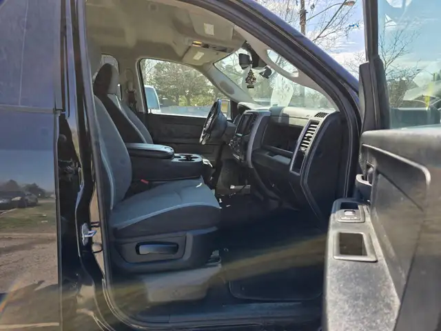 2021 Ram 1500 Classic Express 4x4 Quad Cab 6'4' Box - Photo 8
