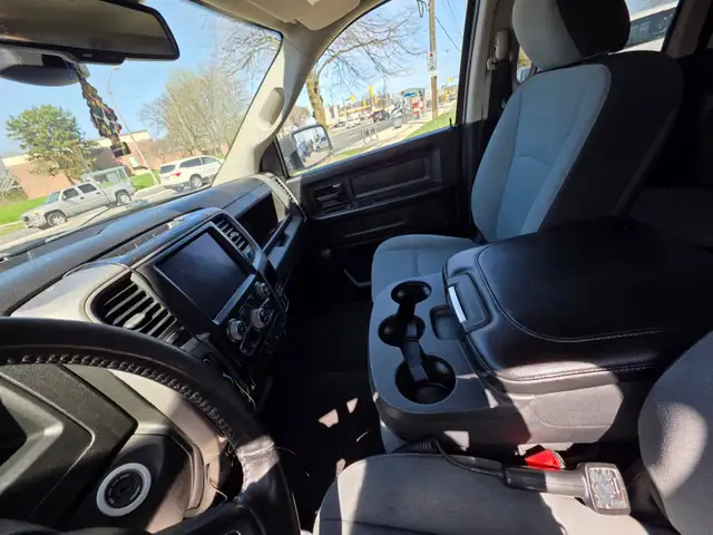 2021 Ram 1500 Classic Express 4x4 Quad Cab 6'4' Box - Photo 14