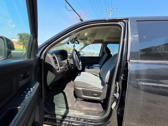 2021 Ram 1500 Classic Express 4x4 Quad Cab 6'4' Box - Photo 15