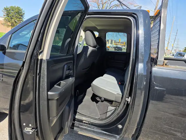 2021 Ram 1500 Classic Express 4x4 Quad Cab 6'4' Box - Photo 16