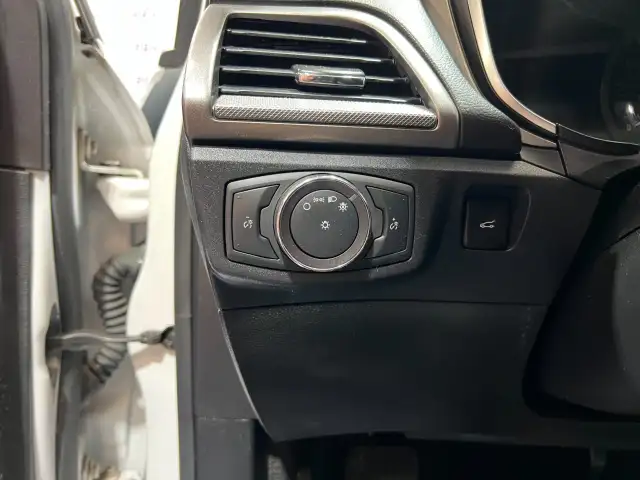 2020 Ford Fusion Hybrid - Photo 12