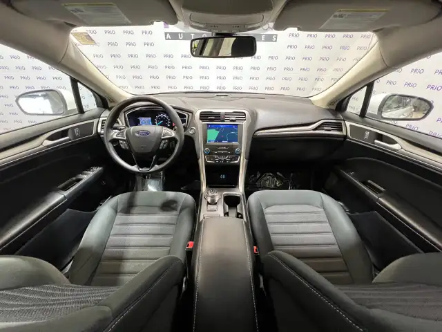 2020 Ford Fusion Hybrid - Photo 20