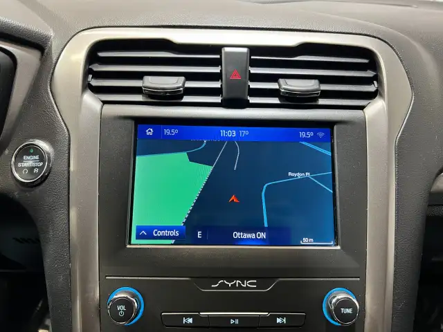 2020 Ford Fusion Hybrid - Photo 26