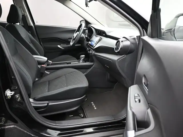 2024 Nissan Kicks SV Heated Seats & Steering Wheel I Apple CarPl - Photo 26
