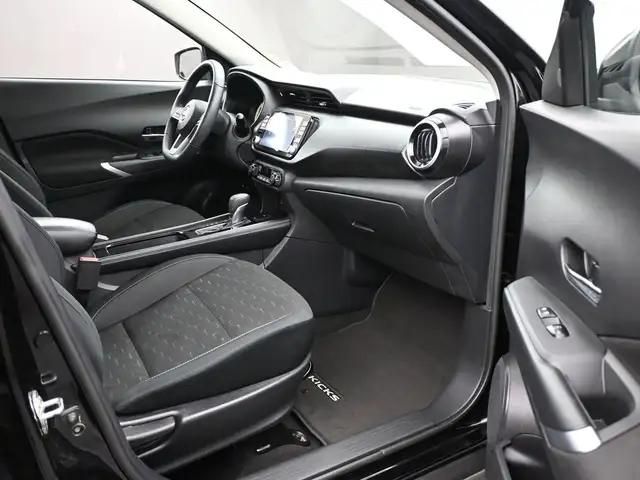 2024 Nissan Kicks SV Heated Seats & Steering Wheel I Apple CarPl - Photo 27