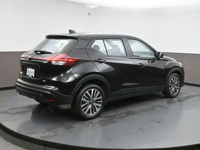 2024 Nissan Kicks SV Heated Seats & Steering Wheel I Apple CarPl - Photo 31