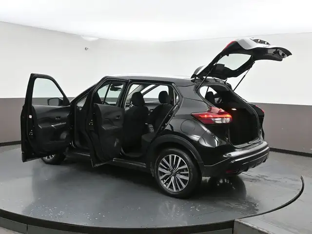 2024 Nissan Kicks SV Heated Seats & Steering Wheel I Apple CarPl - Photo 54