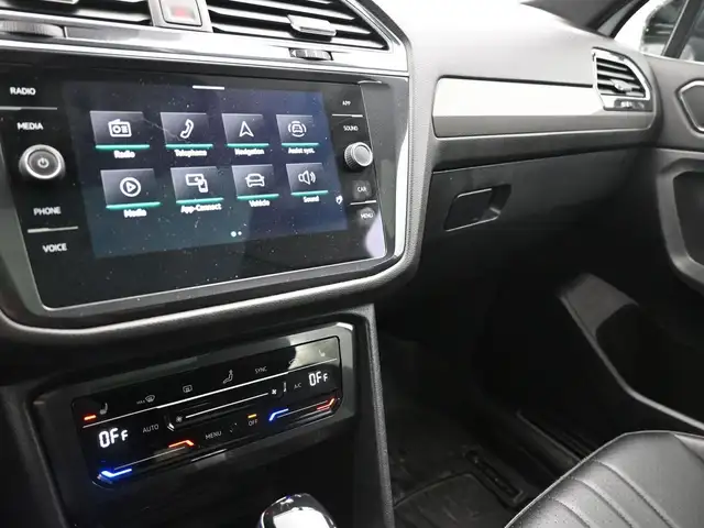 2022 Volkswagen Tiguan COMFORTLINE R-LINE AWD SUNROOF, LEATHERET - Photo 13
