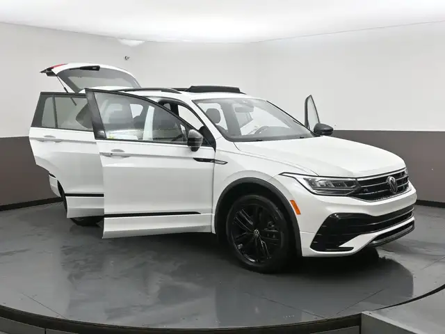 2022 Volkswagen Tiguan COMFORTLINE R-LINE AWD SUNROOF, LEATHERET - Photo 44