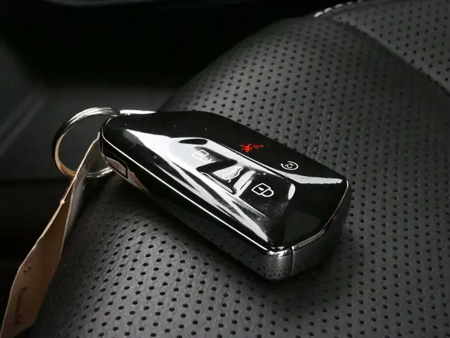 2024 Volkswagen Atlas Highline HEATED SEATS, HEATED STEERING WHE - Photo 5