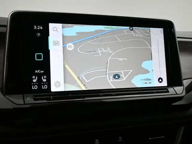 2024 Volkswagen Atlas Highline HEATED SEATS, HEATED STEERING WHE - Photo 17