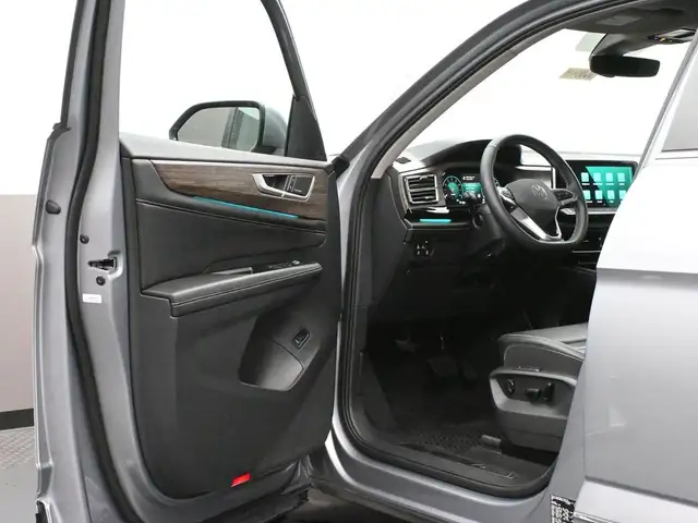 2024 Volkswagen Atlas Highline HEATED SEATS, HEATED STEERING WHE - Photo 20