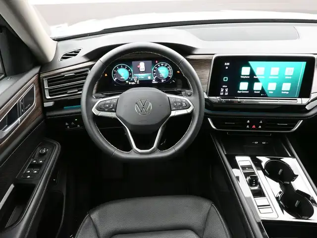 2024 Volkswagen Atlas Highline HEATED SEATS, HEATED STEERING WHE - Photo 25