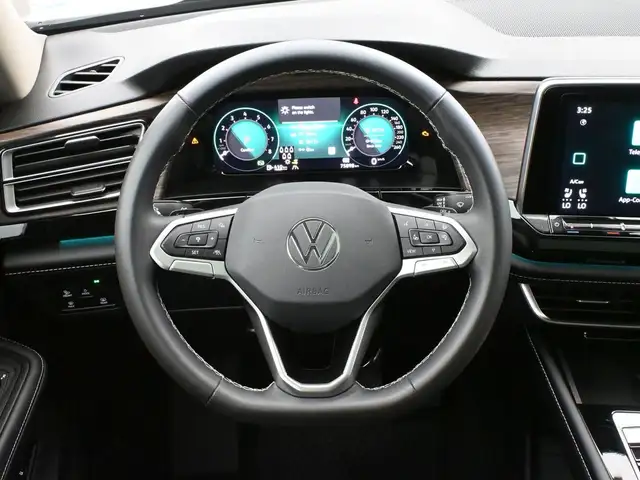 2024 Volkswagen Atlas Highline HEATED SEATS, HEATED STEERING WHE - Photo 26