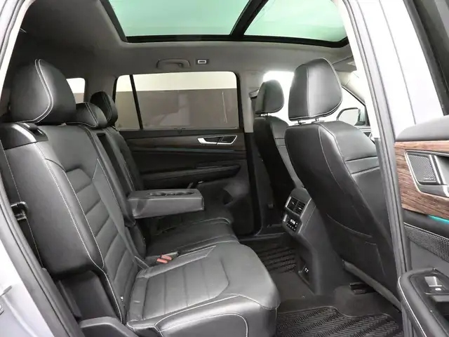 2024 Volkswagen Atlas Highline HEATED SEATS, HEATED STEERING WHE - Photo 29
