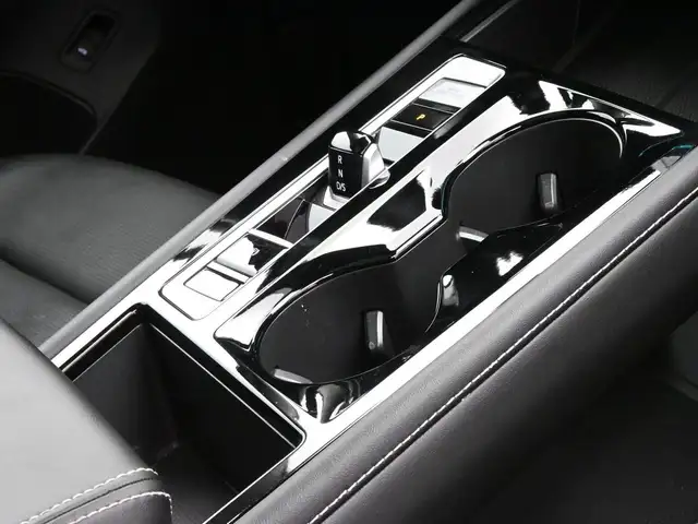 2024 Volkswagen Atlas Highline HEATED SEATS, HEATED STEERING WHE - Photo 32