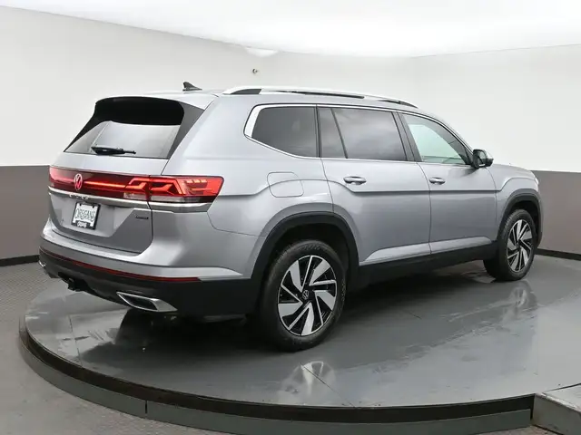 2024 Volkswagen Atlas Highline HEATED SEATS, HEATED STEERING WHE - Photo 37