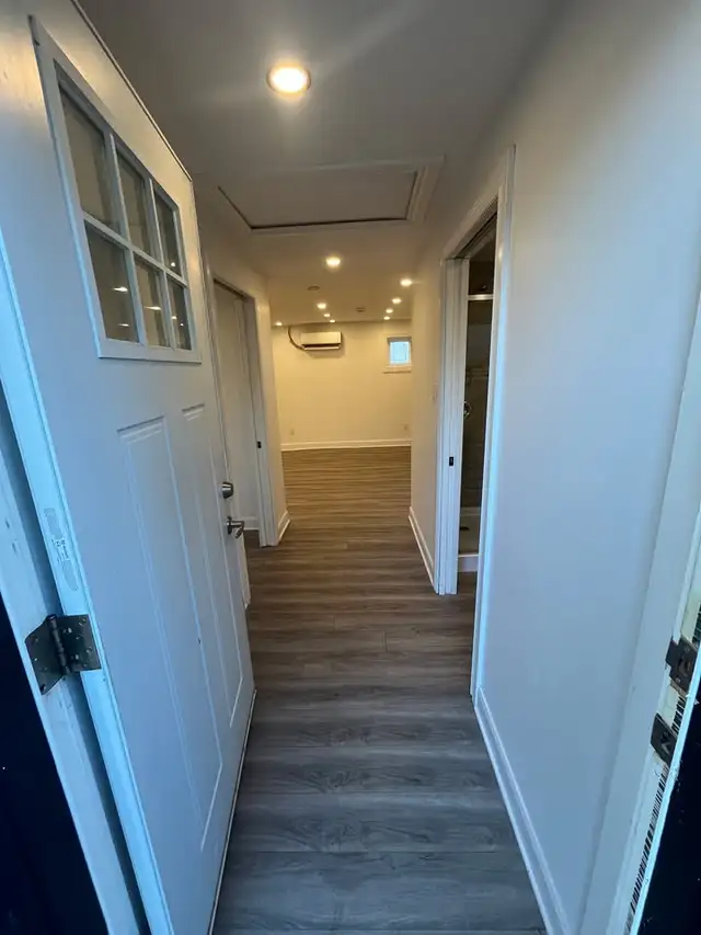 Brand New 1 Bedroom Apartment With Laundry! - Photo 6