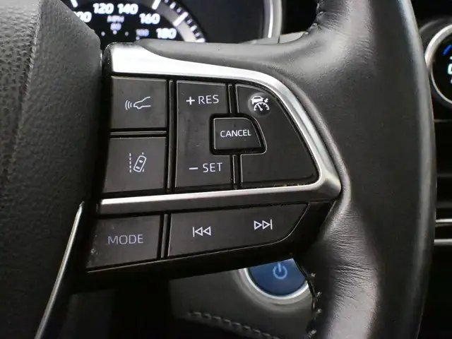 2021 Toyota Highlander Hybrid XLE | AWD | POWER SUNROOF | HEATED - Photo 17