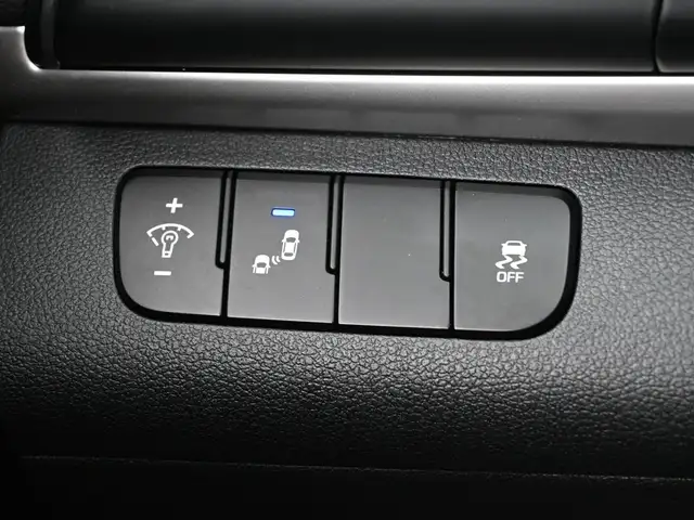 2020 Hyundai Elantra PREFERRED BACKUP CAMERA HEATED SEATS & MORE - Photo 13