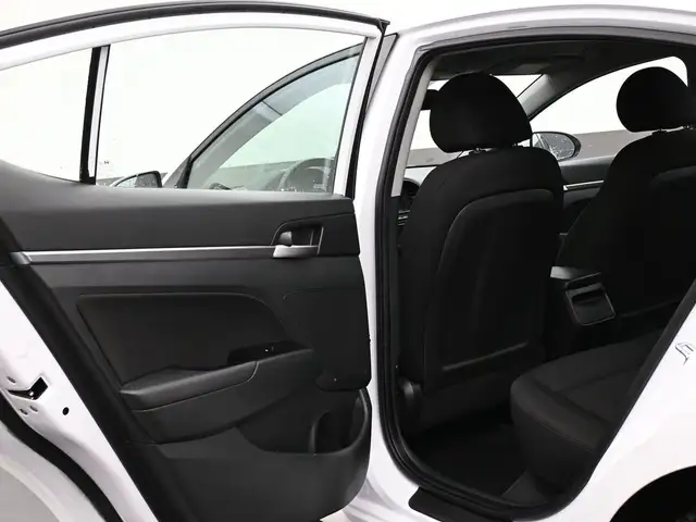 2020 Hyundai Elantra PREFERRED BACKUP CAMERA HEATED SEATS & MORE - Photo 20