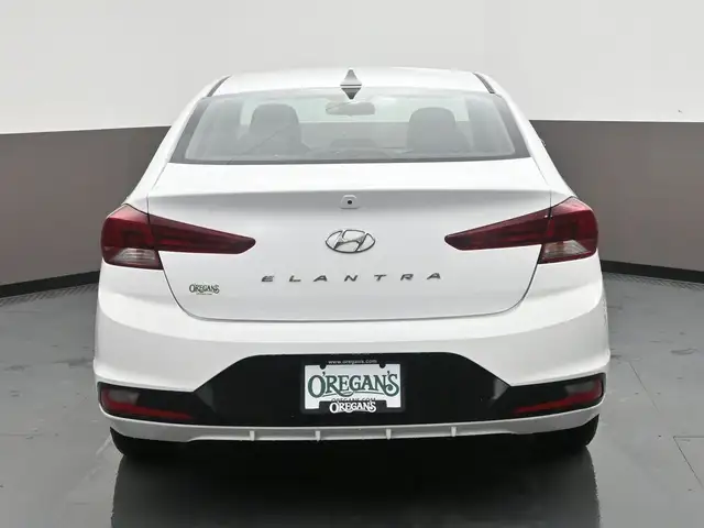 2020 Hyundai Elantra PREFERRED BACKUP CAMERA HEATED SEATS & MORE - Photo 31
