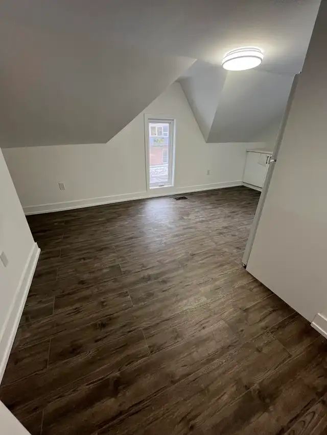 Brand New 1 Bedroom Upper Apartment! ALL-INCLUSIVE! - Photo 4