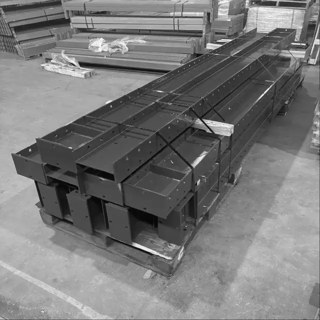 Cantilever Racking - Photo 2