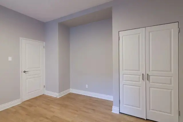 Downtown renovated semi-basement 2-bedroom apartment - ID 44 - Photo 7