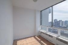 2 1/2 Studio with den available near Concordia - ID 4464 - Photo 2