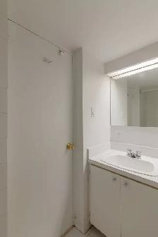 2 1/2 Studio with den available near Concordia - ID 4464 - Photo 7