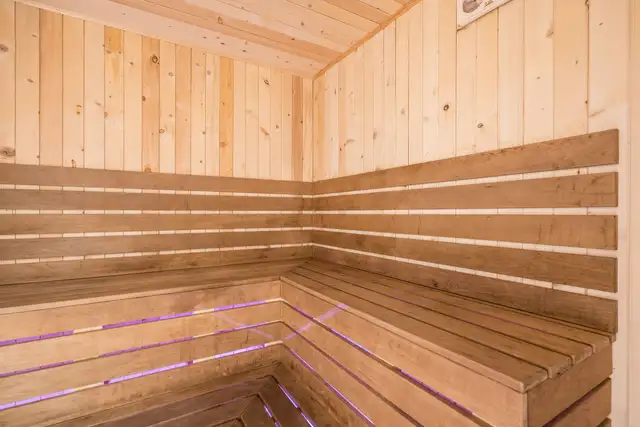 2 1/2 Studio with den available near Concordia - ID 4464 - Photo 11