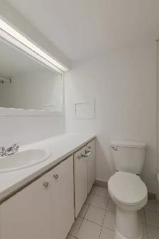 2 1/2 Studio with den near Concordia - ID 2286 - Photo 4