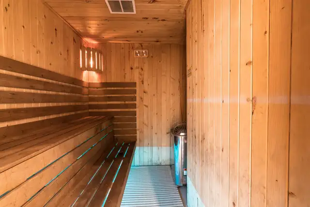 2 1/2 Studio with den near Concordia - ID 2286 - Photo 12