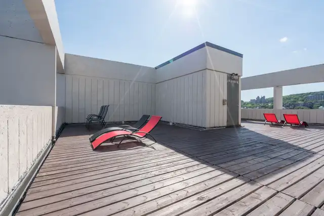 spacious one-bedroom apartment with balcony - ID 4461 - Photo 12