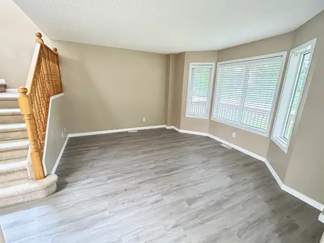 117 Campbell Crescent