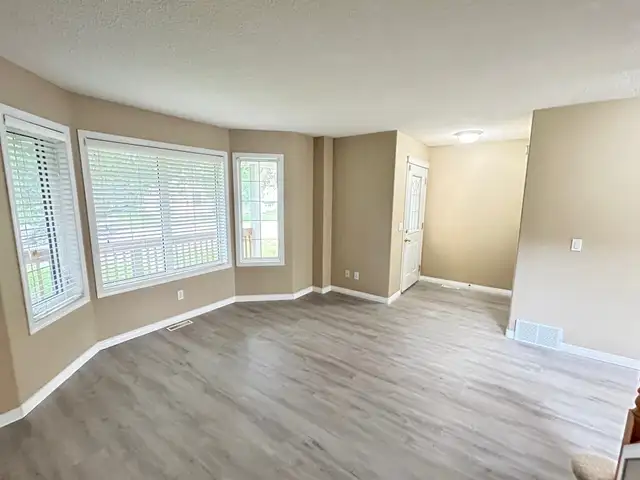 117 Campbell Crescent - Photo 2