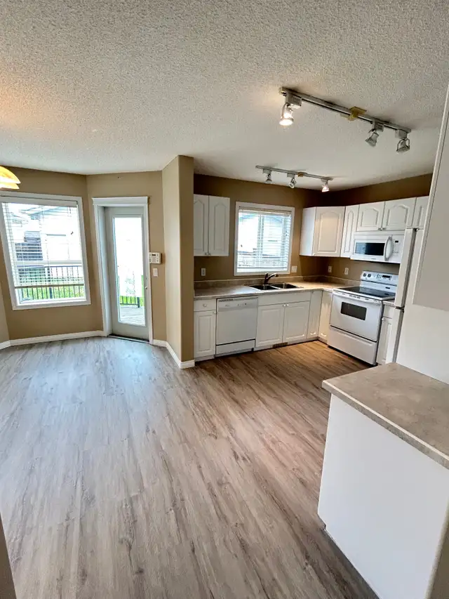 117 Campbell Crescent - Photo 3