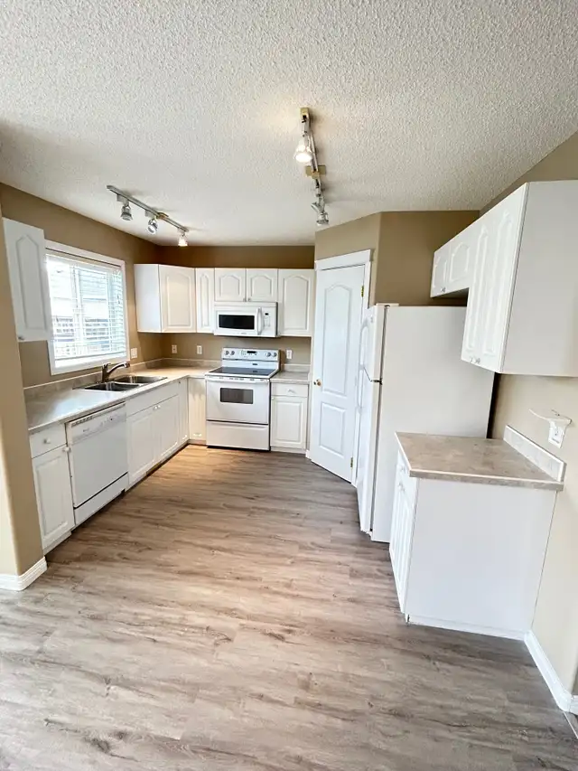 117 Campbell Crescent - Photo 4