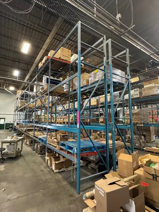 Pallet racking - 12' tall x 42' frames $50 each - 90' beams $12 - Photo 4