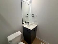 Alces 4 Bed 3 Bath Main Floor For Rent Edmonton - Photo 5