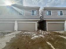Alces 4 Bed 3 Bath Main Floor For Rent Edmonton - Photo 21