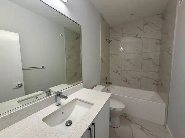 Alces 4 Bed 3 Bath Main Floor For Rent Edmonton - Photo 22