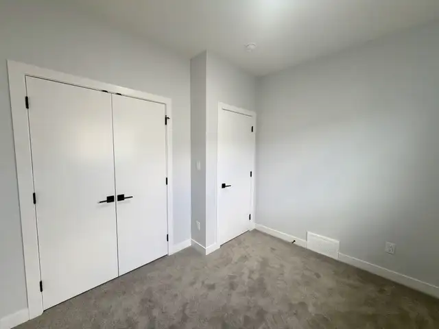 Alces 4 Bed 3 Bath Main Floor For Rent Edmonton - Photo 25