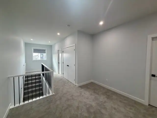 Alces 4 Bed 3 Bath Main Floor For Rent Edmonton - Photo 31