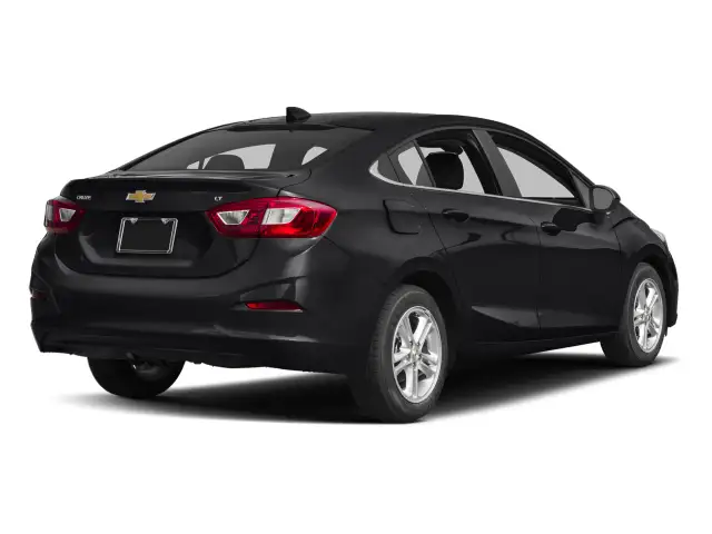 2018 Chevrolet Cruze - Photo 2