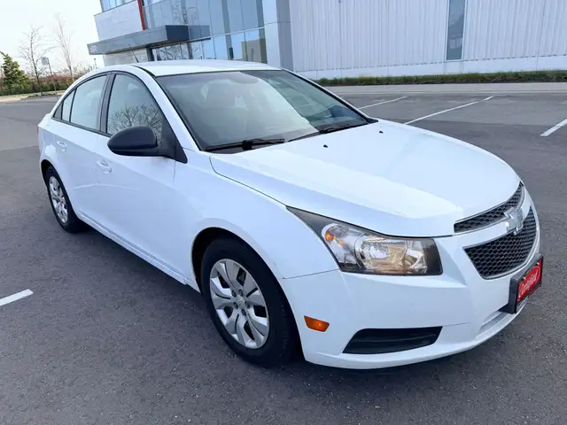 2014 Chevrolet Cruze 4dr Sedan 2LS - Photo 3