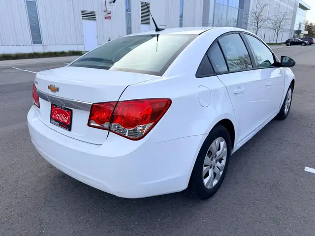 2014 Chevrolet Cruze 4dr Sedan 2LS - Photo 4